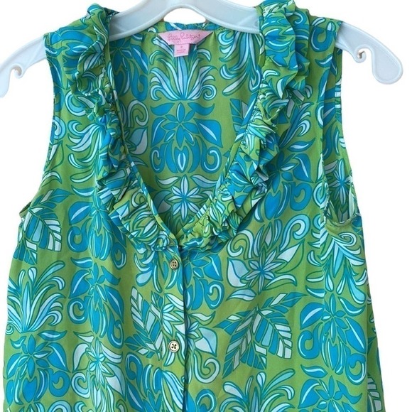 Lilly Pulitzer Sleeveless Silk Ruffle Collar Top. Limeade Purrfect Paradise 2
C - Picture 8 of 9